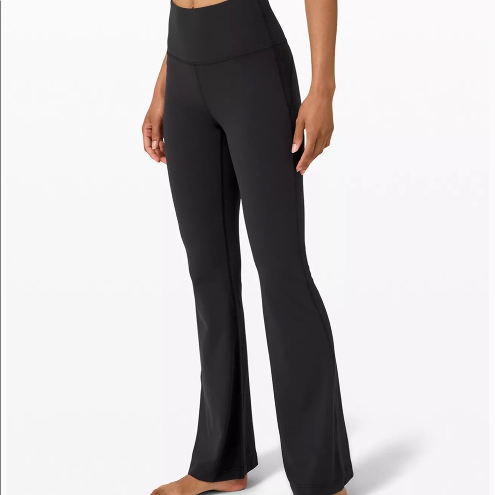 Lululemon Groove Pant Flare Super High-Rise 
Nulu